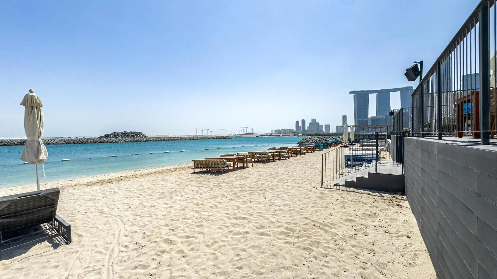 Apartment Pixel - Beachfront - Private Beach - 1Br - Paddle - Reem Abu Dhabi