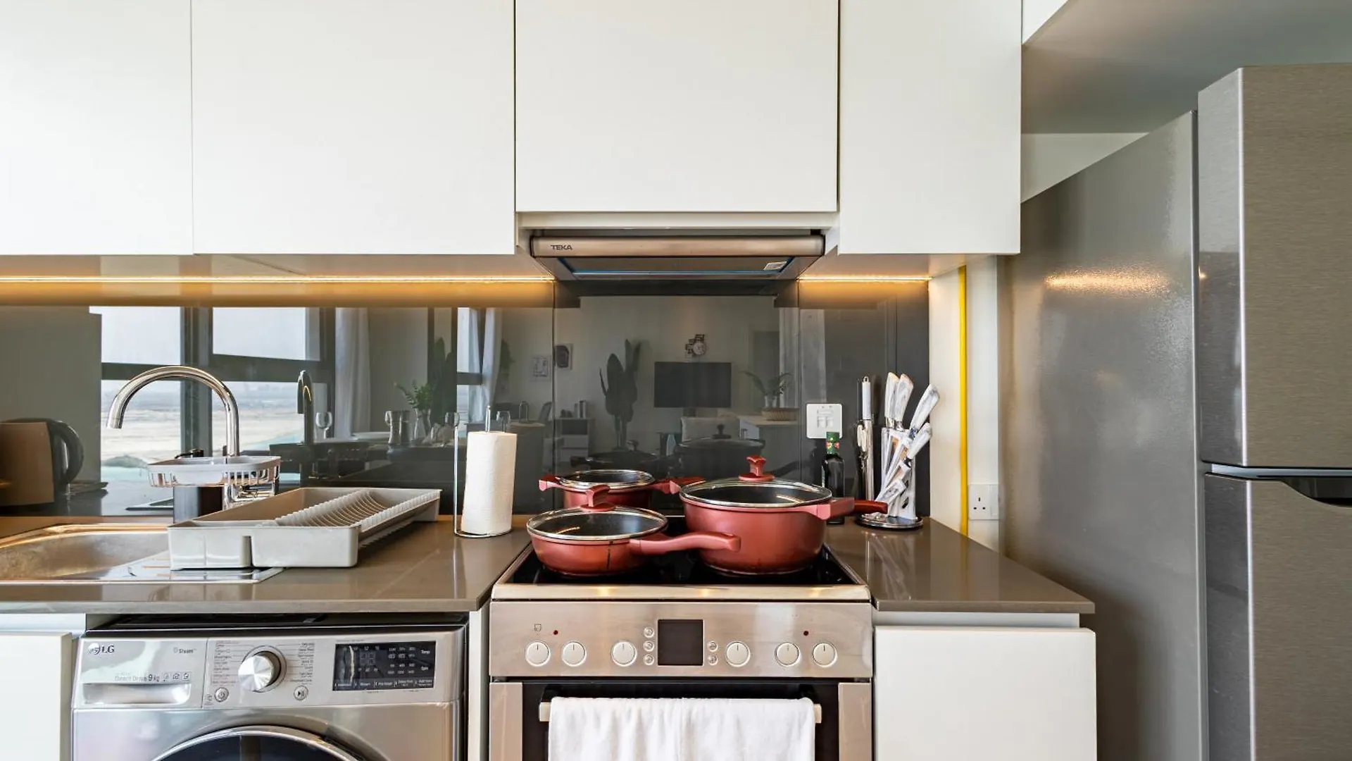 Pixel - Beachfront - Private Beach - 1Br - Paddle - Reem Abu Dhabi United Arab Emirates