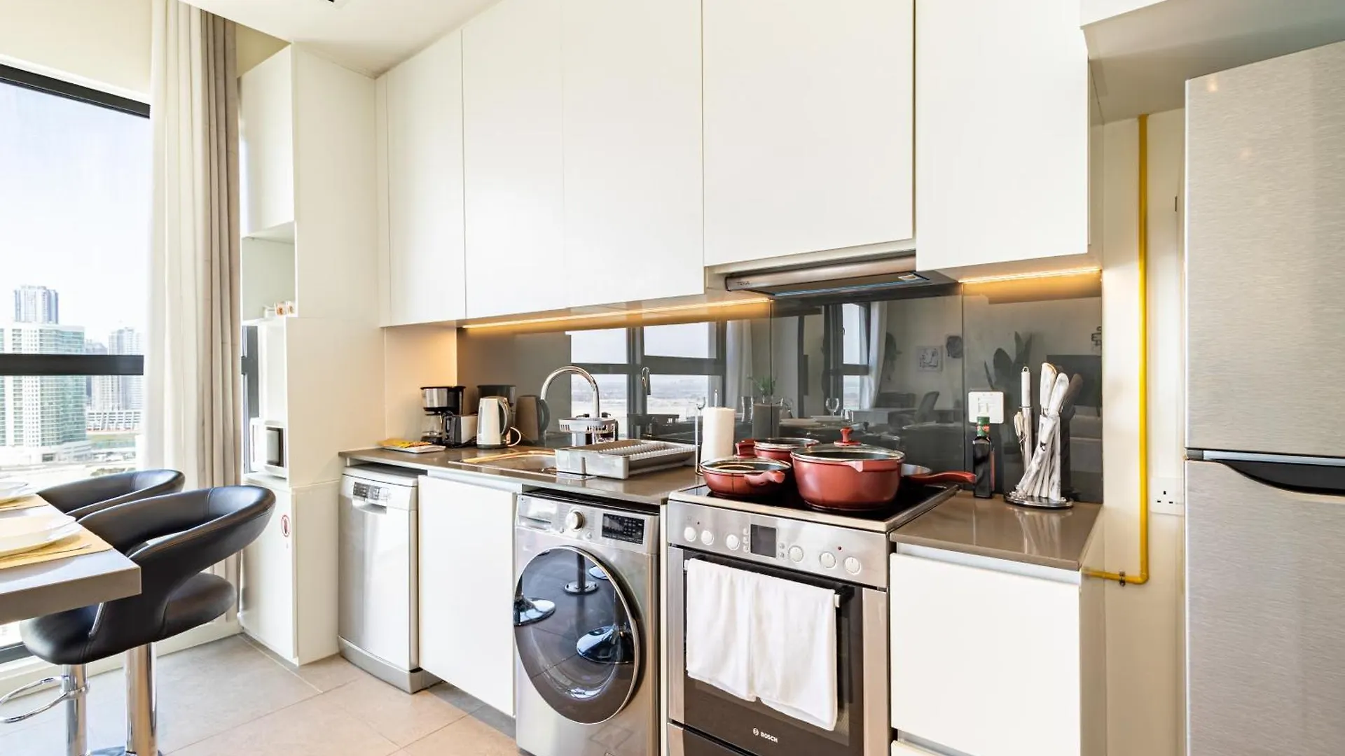 Apartment Pixel - Beachfront - Private Beach - 1Br - Paddle - Reem Abu Dhabi