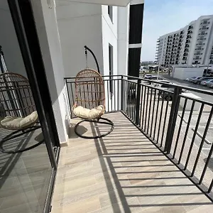  Apartment Waters Edge